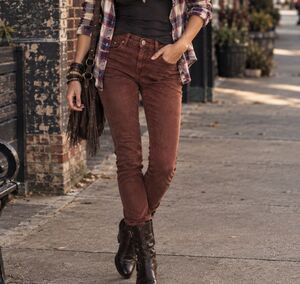 AG Adriano Goldschmied Farrah Skinny Ankle Maroon Coated Jeans 27 Indie Sleaze